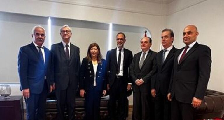 رسامني صرح عن أمواله