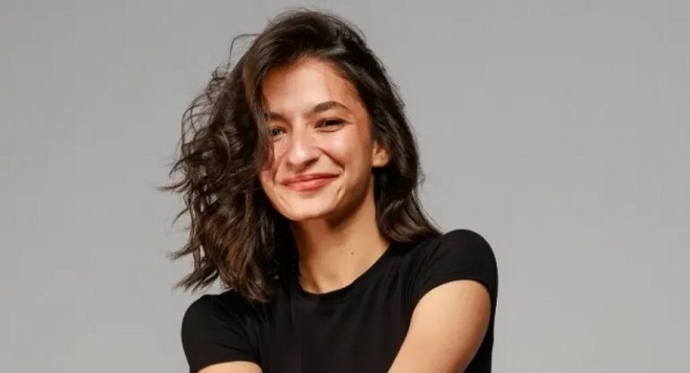 أميرة أديب: “خسرت أدوارًا بسبب أنفي”