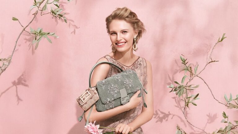 صيحات تتبدل مع المواسم.. الحقائب الربيعية من Fendi! (صور)