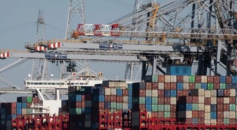 بدء محادثات تجارية بين الصين وأميركا