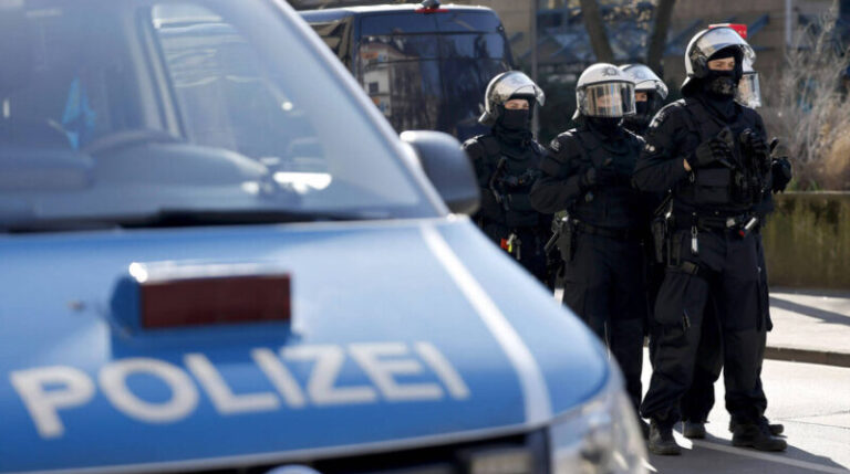 هجوم برذاذ الفلفل على ملهى ليلي!