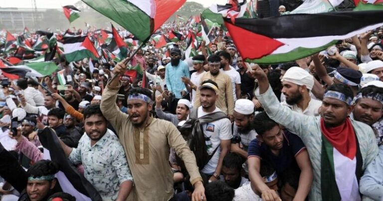 بالفيديو والصور.. “طوفان بشري” إسناداً لغزة ونصرة لفلسطين في بنغلادش