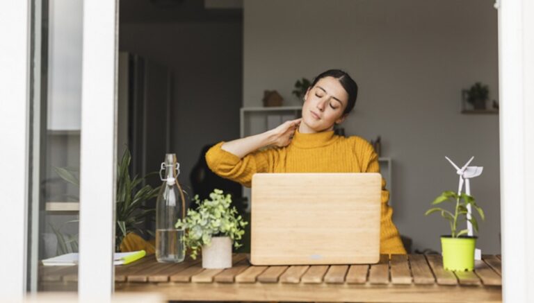 رقبتك تدفع ثمن جلوسك طويلاً!