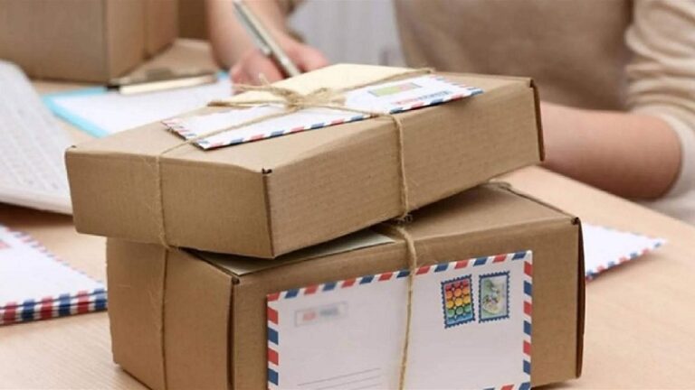 هيئة البريد في هونغ كونغ تعلّق خدمة إرسال الطرود إلى أميركا