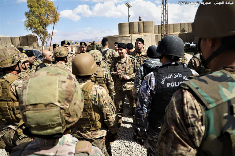 إصابة عسكري بإنفجارٍ قرب مركز الجيش