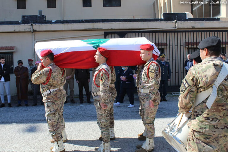 الجيش يشيّع شهداء إنفجار بريقع