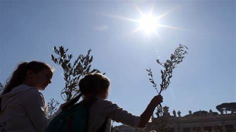 لبنان يحتفل بالشعانين.. زياحات جامعة وأجواء روحانية (صور)