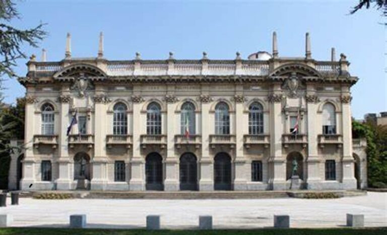 أميركا تلغي تمويل جامعة هارفارد