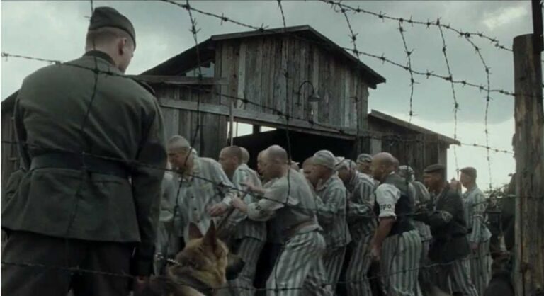 “الهولوكوست”.. حجة الصهاينة في محو فلسطين!