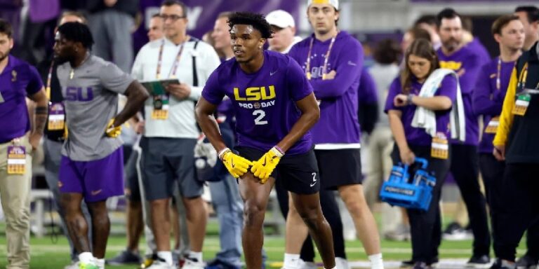 العثور على جثة لاعب ركبي أميركي داخل منزله