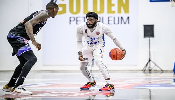 الدوري اللبناني لكرة السلة: هوبس يفجر مفاجأة ويُلحق الخسارة الأولى ببيروت