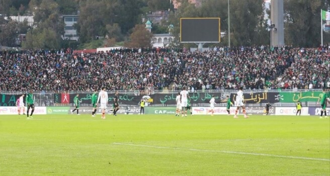 وفاة مشجع جزائري بعد تسجيل فريقه هدفاً