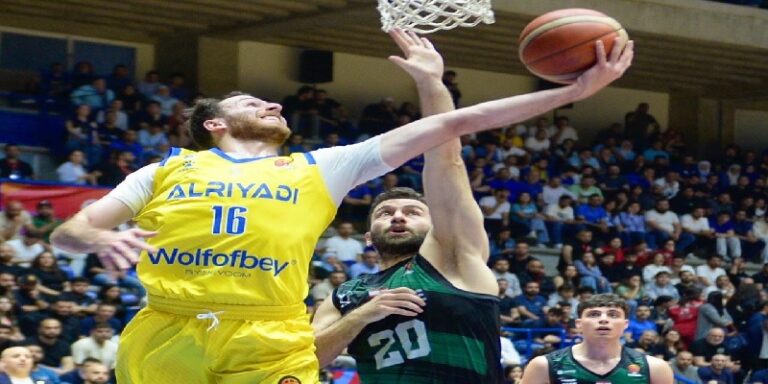 بطولة وصل لكرة السلة: الرياضي يهزم الحكمة ويعزز صدارته بالعلامة الكاملة