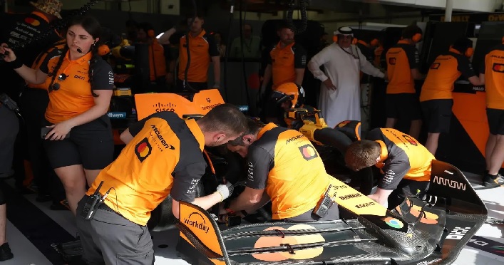 نوريس يتصدر أولى تجارب سباق البحرين للفورمولا1