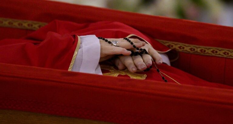 بدء مراسم جنازة البابا فرنسيس بحضور 50 رئيس دولة