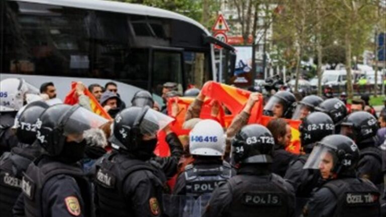 تظاهرات واشتباكات خلال عيد العمال في تركيا