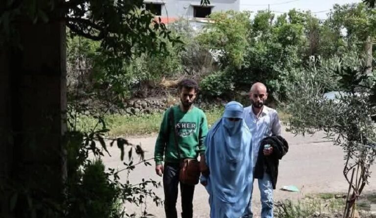 “سبي” النساء في سوريا.. ومكافأة الجناة بـ”الزواج الشرعي”! (فيديو وصور)