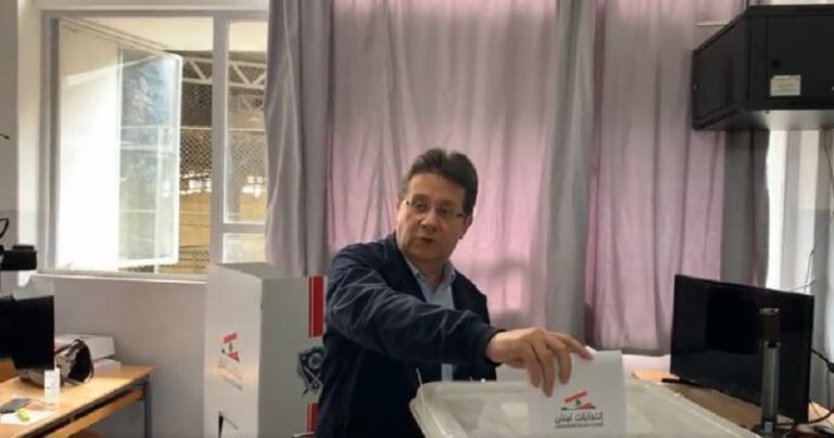 كنعان يدلي بصوته: ليست مسألة صراع أحزاب او عائلات