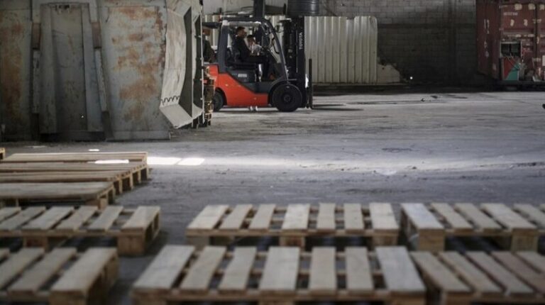 خواء مخازن الأغذية في غزة