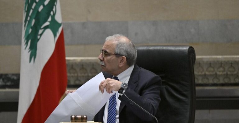 تعليق “رسالات” الحزب.. رغم أكثرية لحلها