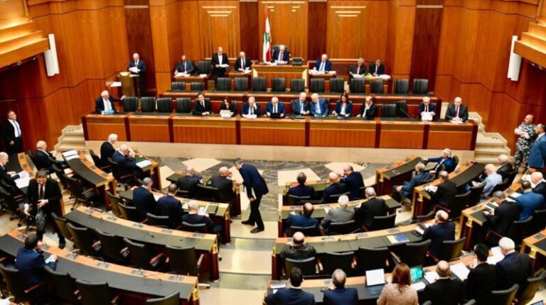 الجلسة التشريعية: إقرار قانون واحد وهو تشديد العقوبة على مطلقي النار عشوائيا