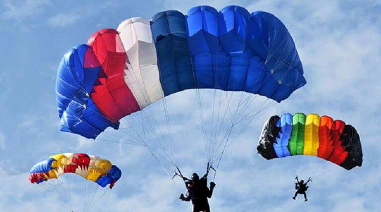 بالفيديو ـ سقوط منطاد!