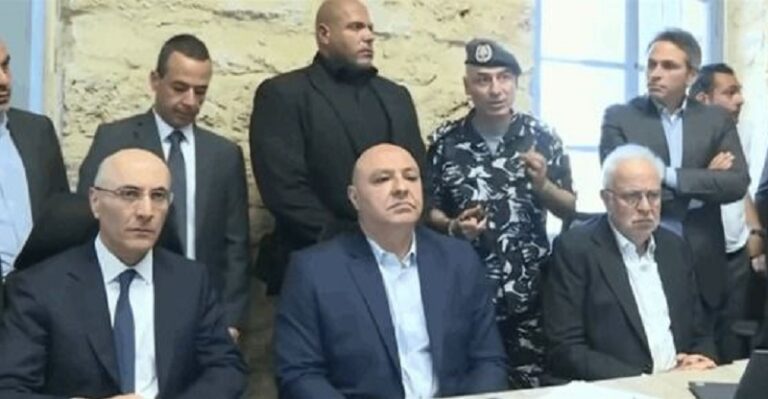 رئيس الجمهورية ووزيرا الداخلية والعدل في سراي بعبدا