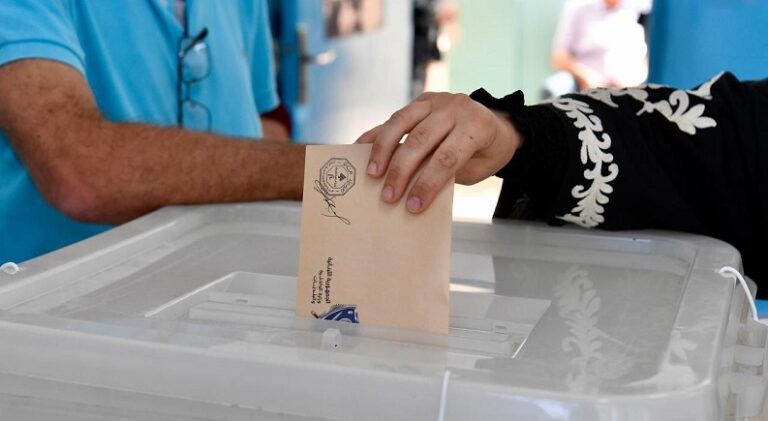 النار تفتح بين “المستقبل” و قائمقام الشوف