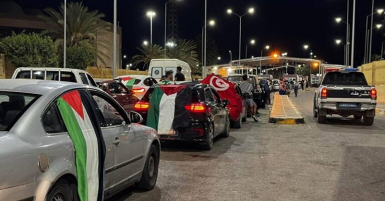 “قافلة الصمود” لكسر حصار غزة تدخل ليبيا متجهة إلى مصر