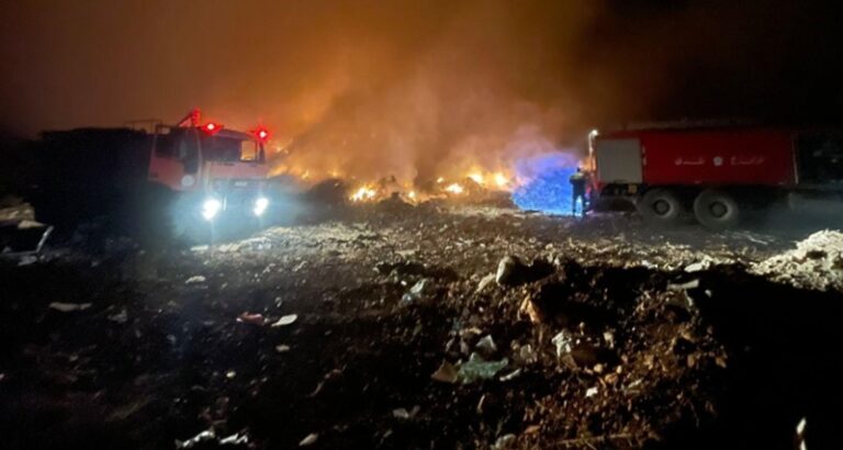 لليوم الثاني على التوالي.. حريق كبير بمكب نفايات في دير الزهراني