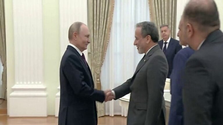 الحرب الصهيونية على إيران على طاولة بوتين وعراقجي