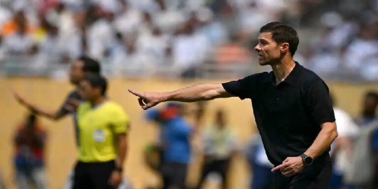 ألونسو يُثير الشكوك حول مبابي