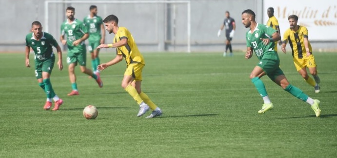 الدوري اللبناني لكرة القدم: الأنصار يهزم العهد برباعية وينفرد بصدارة البطولة