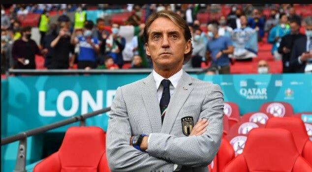 جماهير إيطاليا ترغب بعودة مانشيني لقيادة المنتخب