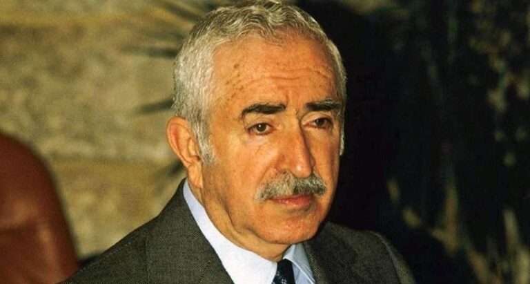 “ثرثرة” مع كرسي “القش”: “وقعت طيارة” رشيد كرامي!