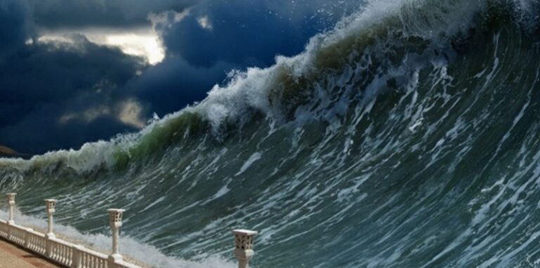 أمواج تسونامي تصل إلى ولاية هاواي