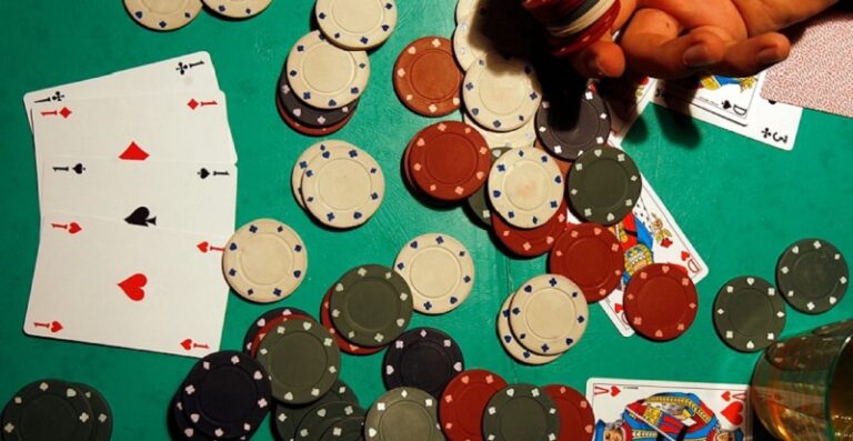 حروب أركان السلطة وملوك القمار في لبنان!