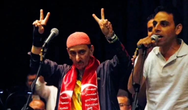 أمـــا آن…