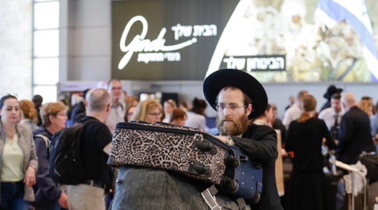 قبرص أيضاً “أرض الميعاد”؟!