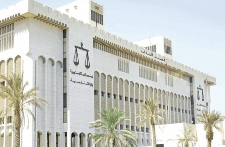 سرّب أسئلة الإمتحانات الثانوية.. فوقع بقبضة الأمن!