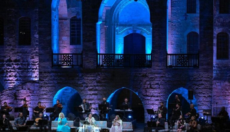 بالصور ـ افتتاح مهرجانات بيت الدين بأمسية “ديوانية حب”!