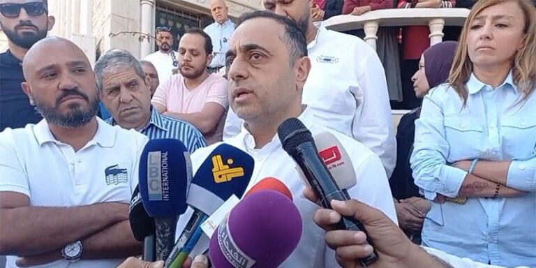 اعتداء على رئيس بلدية أثناء إزالة المخالفات!