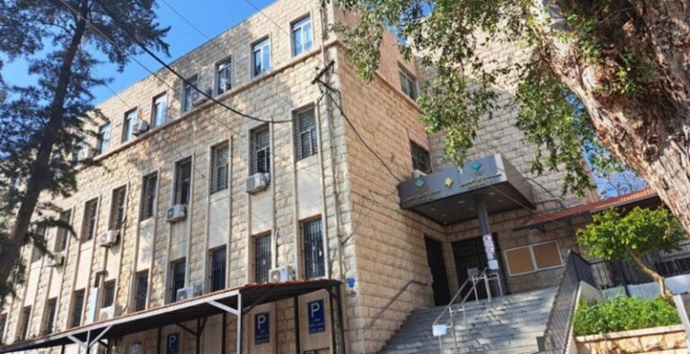 عطل في “سيستيم” محتسبية جبيل يعرقل معاملات المواطنين