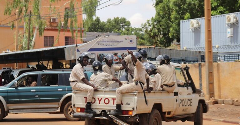 مسلحون يختطفون العشرات في نيجيريا