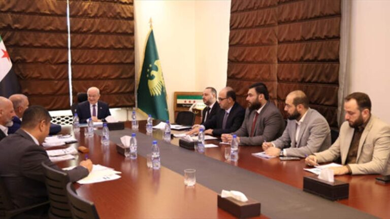 تسهيل حركة الشحن ونقل الركاب على طاولة اللجنة السورية اللبنانية للنقل البري