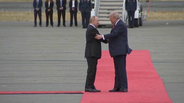 ترامب رفض تصعيد الضغط على روسيا.. وبوتين يريد وقفاً شاملاً للحرب؟