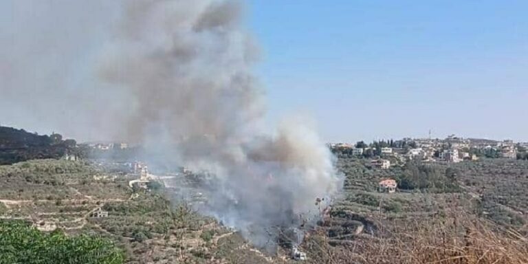 حريق بين بلدتي حومين التحتا وعزة