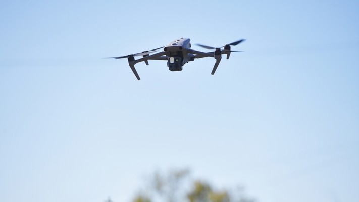 سقوط محلقة صهيونية في بنت جبيل (صورة)