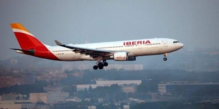 “فلسطين حرة” على وجبات طعام في رحلات “إيبيريا”