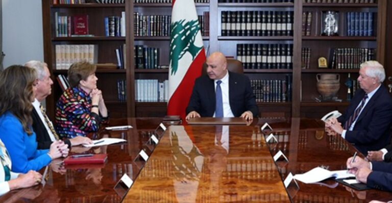 عون بعد لقائه الوفد الأميركي: مستعدون لمعالجة الملفات الثنائية العالقة